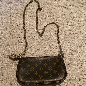 Vintage Louis Vuitton pochette